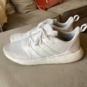 Men’s Adidas White Cloudfoam Sneakers